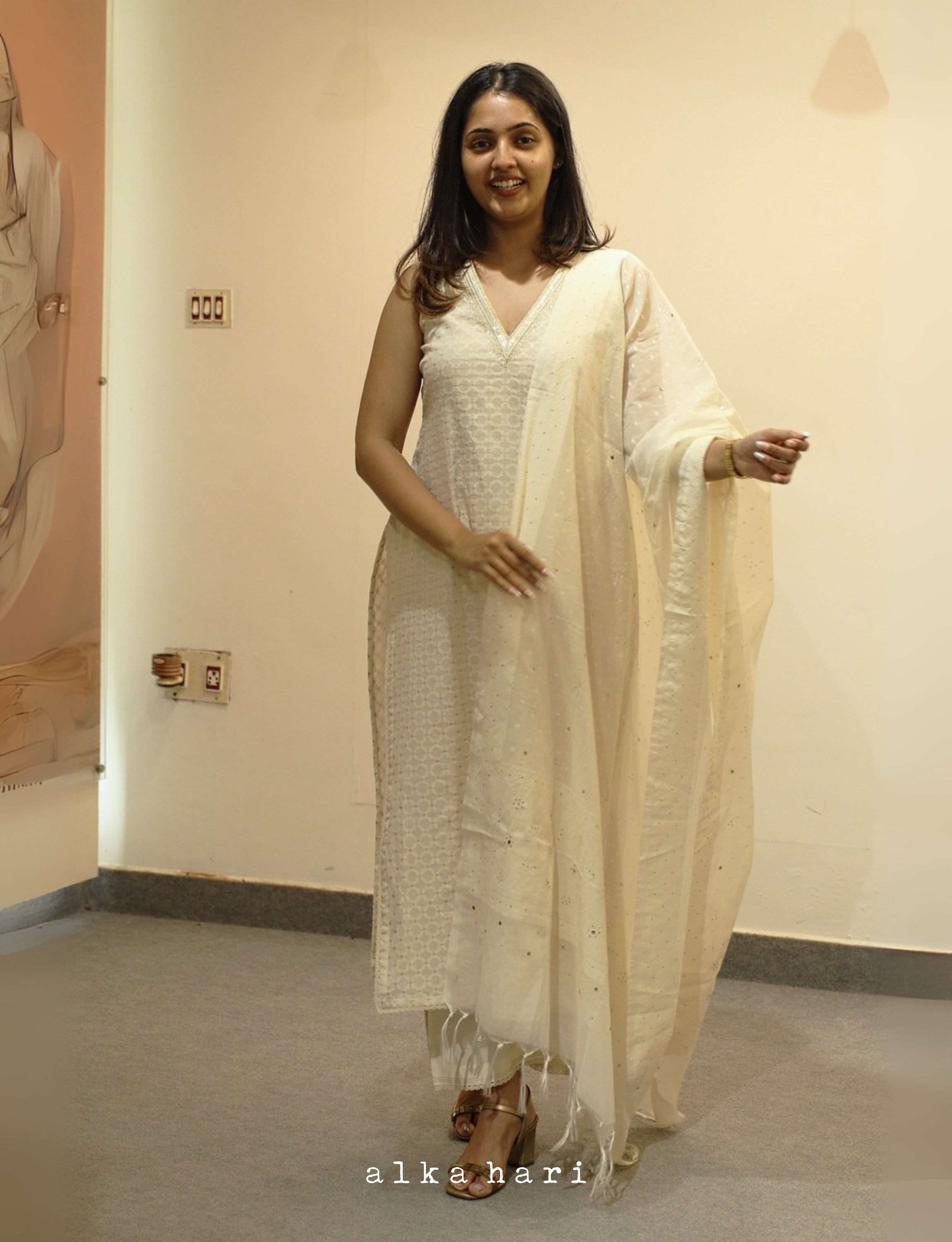 Sleek V Neck Off White Chanderi Silk Kurta